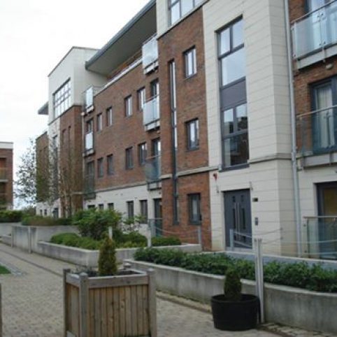 Hyde Square (2)